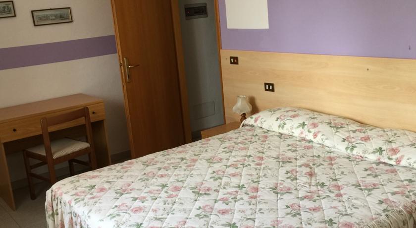 Albergo Ristorante La Torretta Castiglione dei Pepoli Luaran gambar
